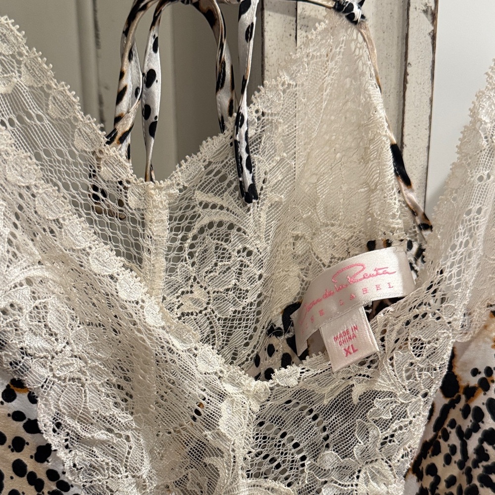 Oscar de la Renta Chemise - Picture 2 of 6